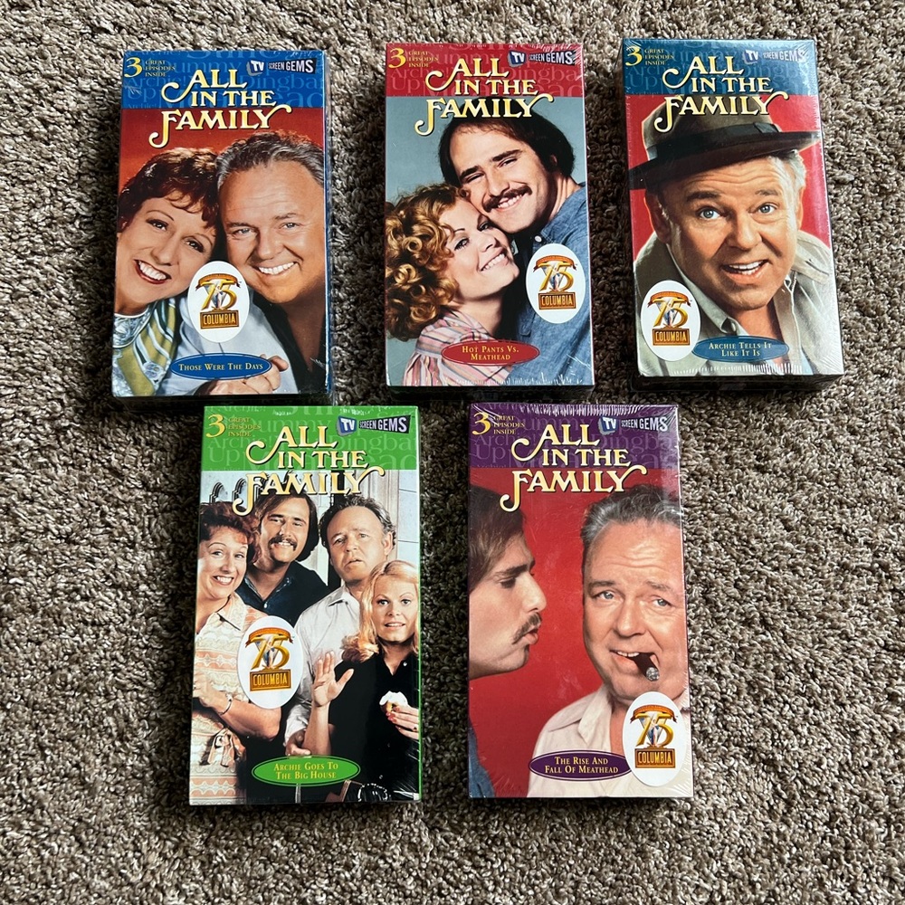 All In The Family TV Show Set of 5 VHS Tapes Sealed Vintage 1998 Archie Bunker